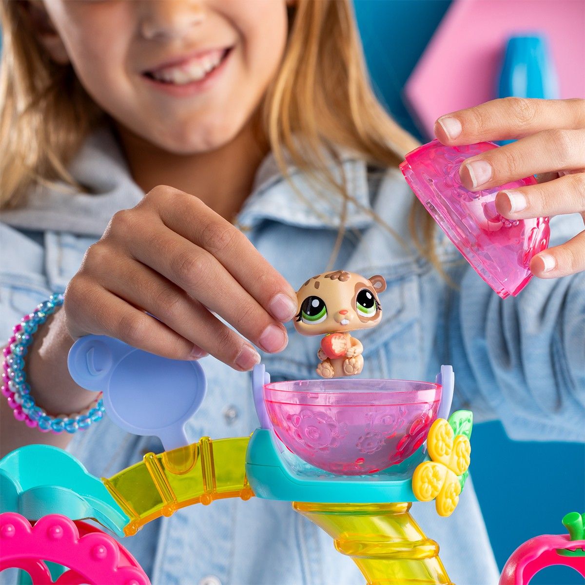 Ігровий набір LITTLEST PET SHOP – ФАБРИКА РОЗВАГ (2 фігурки, фабрика, аксес.)