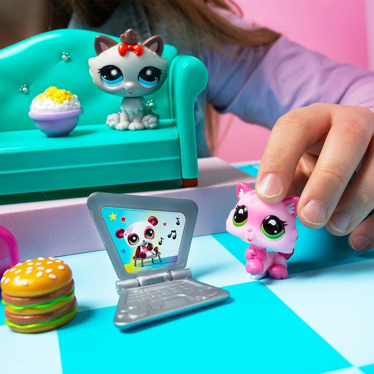 Ігровий набір LITTLEST PET SHOP - ВЕЧІРКА ЗІ СМАКОЛИКАМИ
