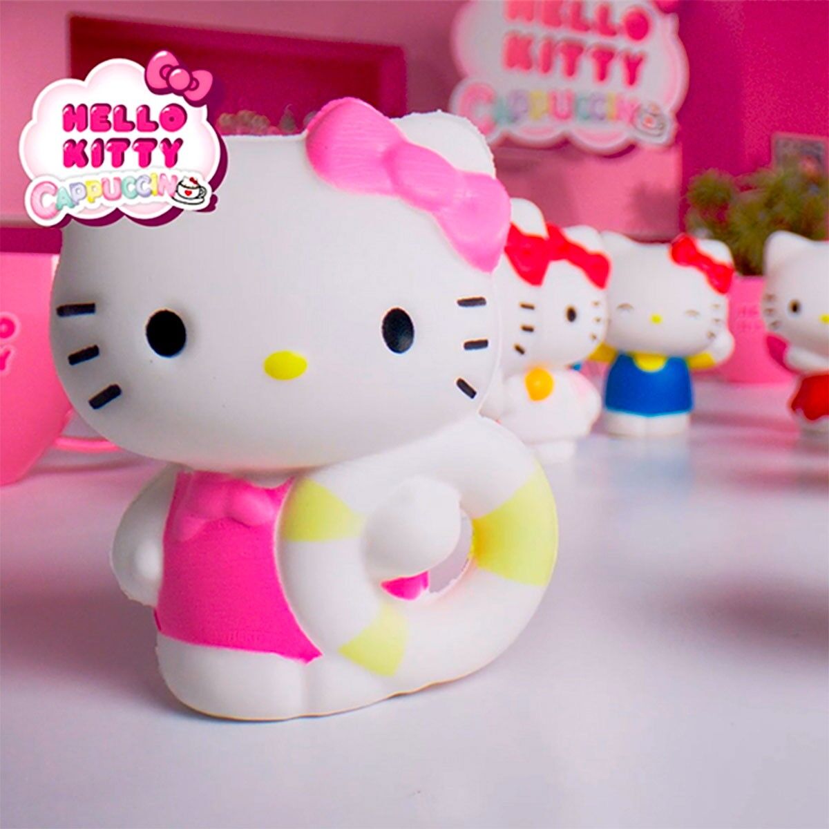 Колекційна фігурка-сюрприз HELLO KITTY – КАПУЧИНО