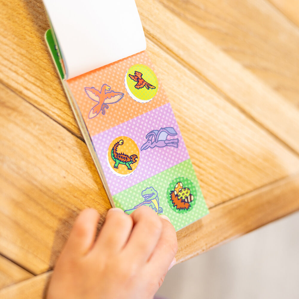 Melissa & Doug. Sticker WOW: Набір з мініблокноту та запасних наліпок для штампу «Динозаври»