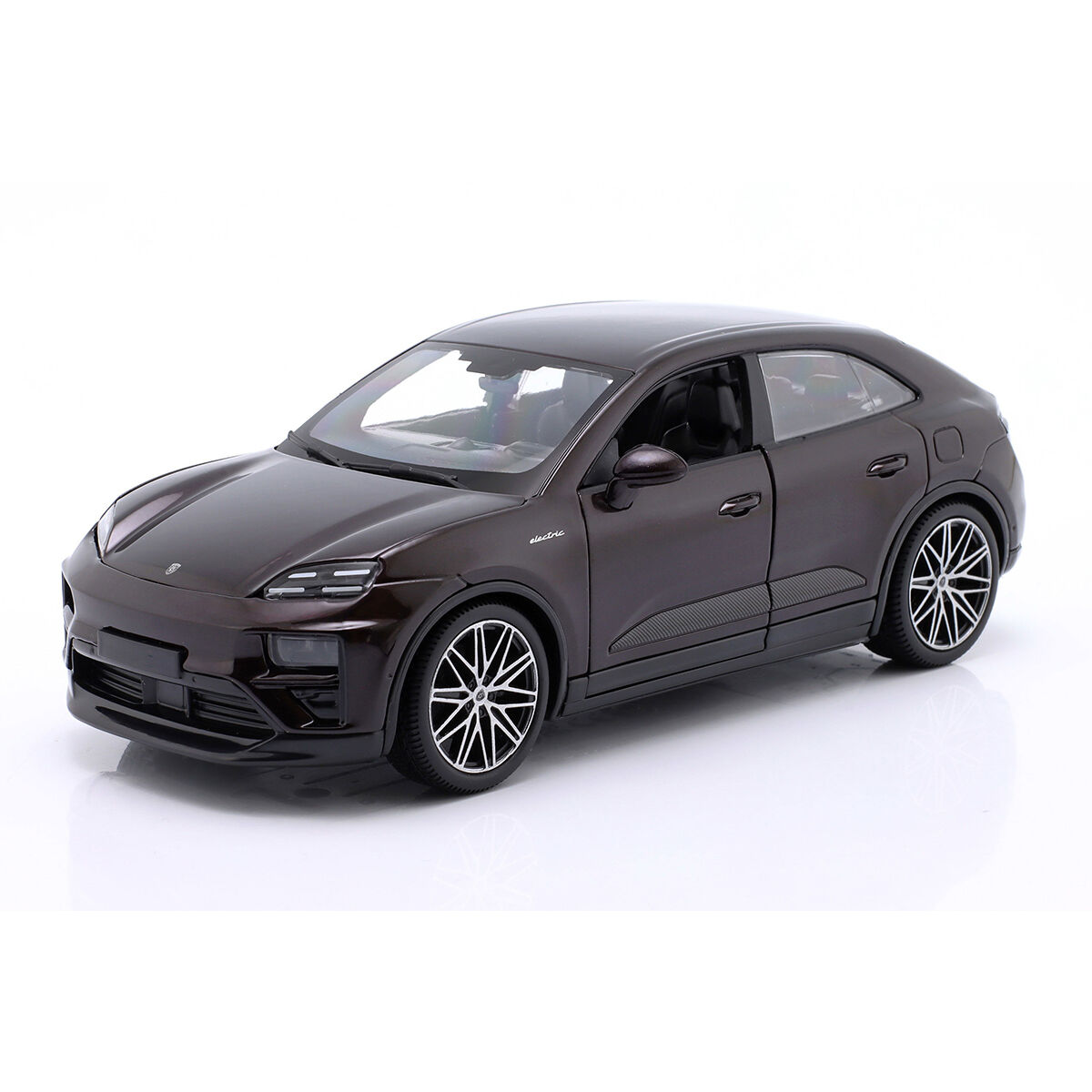 Автомодель - PORSCHE MACAN 4 ELECTRIC (чорний, 1:24)