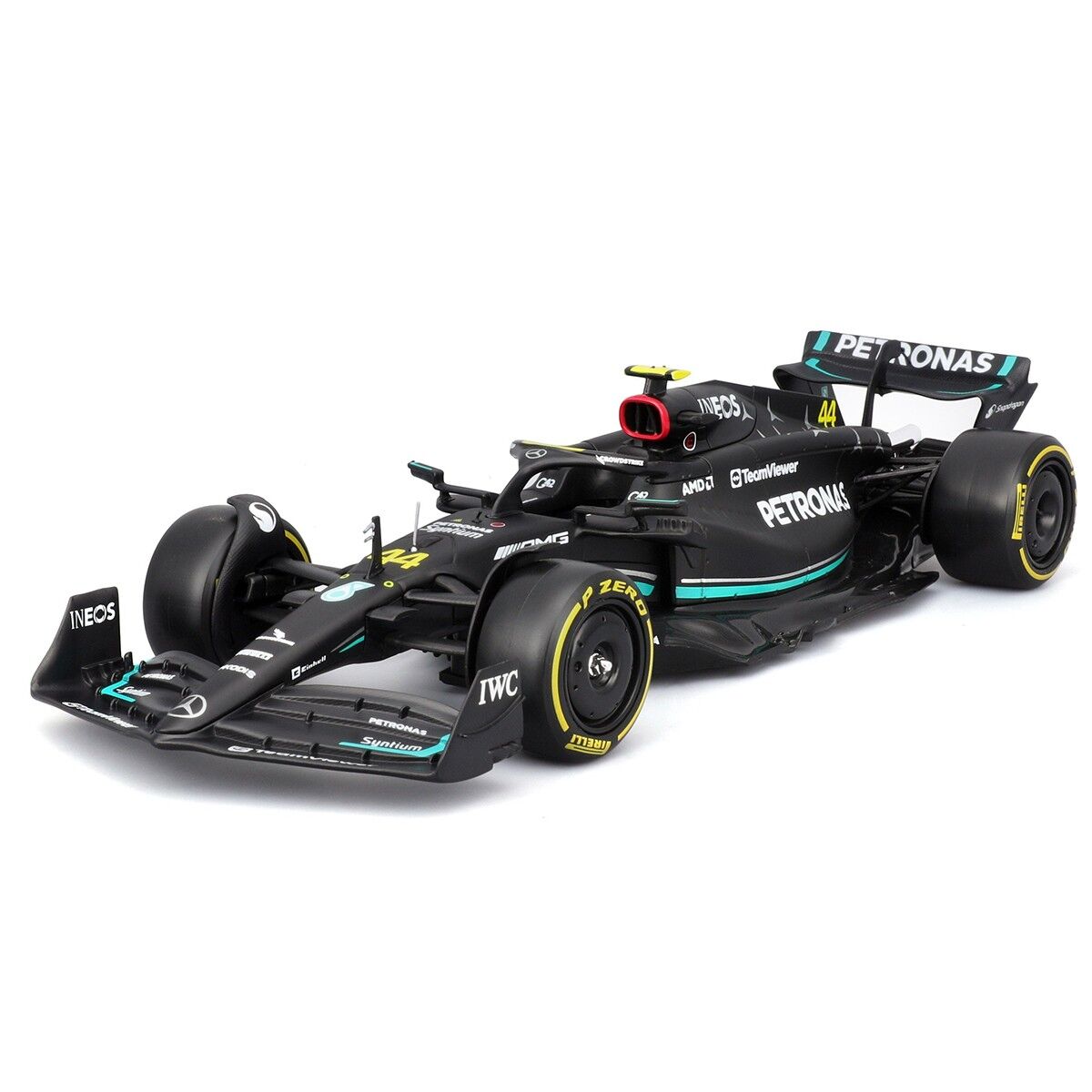 Автомодель з фігуркою – MERCEDES-AMG PETRONAS F1 W15 (2024) (1:24)