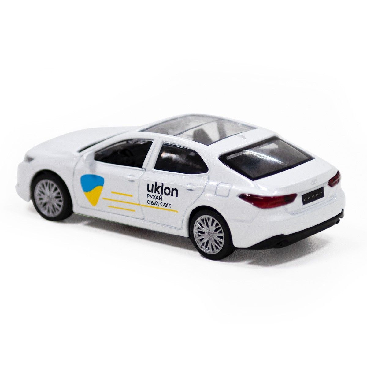 Автомодель - TOYOTA CAMRY UKLON (білий)