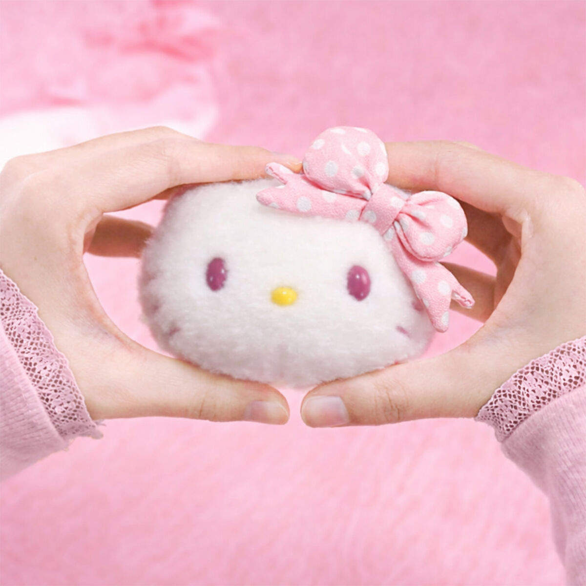М’яка іграшка-сюрприз POP TOP HELLO KITTY – ЗІРКОВИЙ СТИЛЬ (в ас.)
