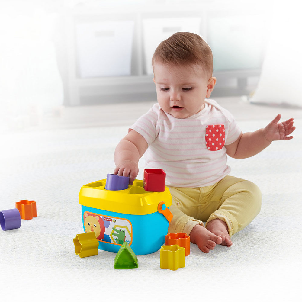 Сортер Fisher-Price Відерце із кубиками Яскраве (FFC84)