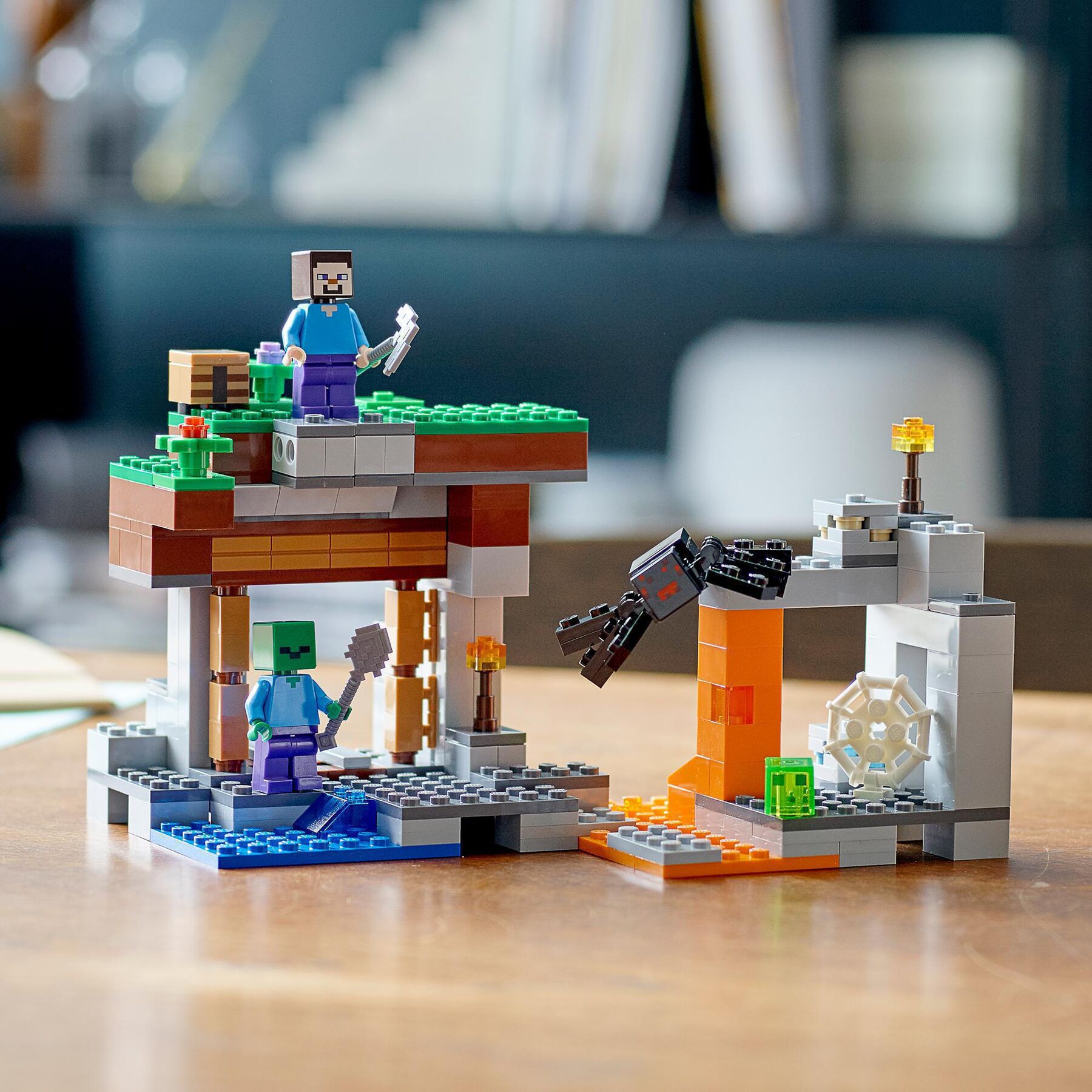 Конструктор LEGO Minecraft «Закинута» шахта (21166)