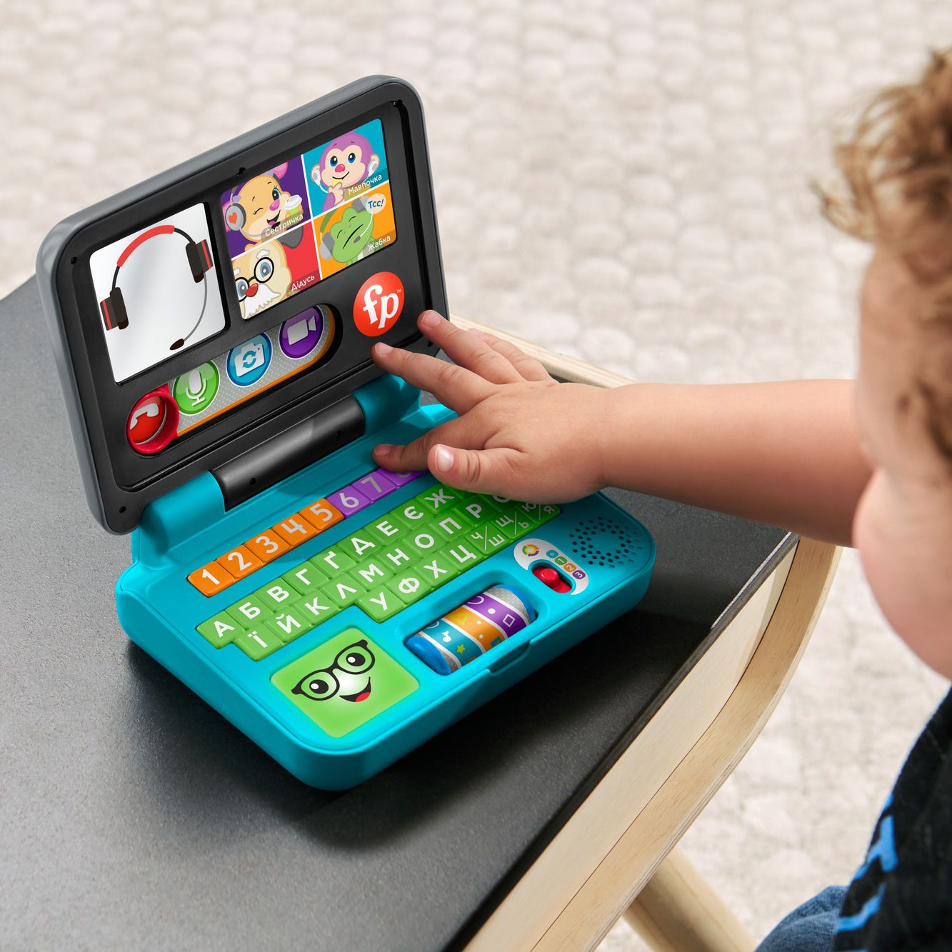 Інтерактивний ноутбук Fisher-Price Laugh and learn Веселе спілкування (HHH09)
