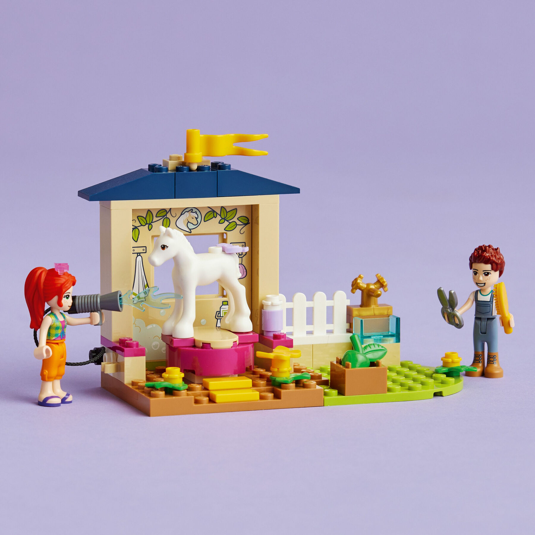 Конструктор LEGO Friends Конюшня для миття поні (41696)