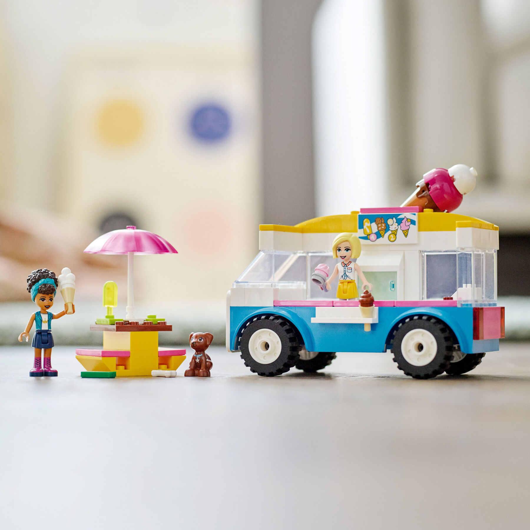Конструктор LEGO Friends Фургон із морозивом (41715)