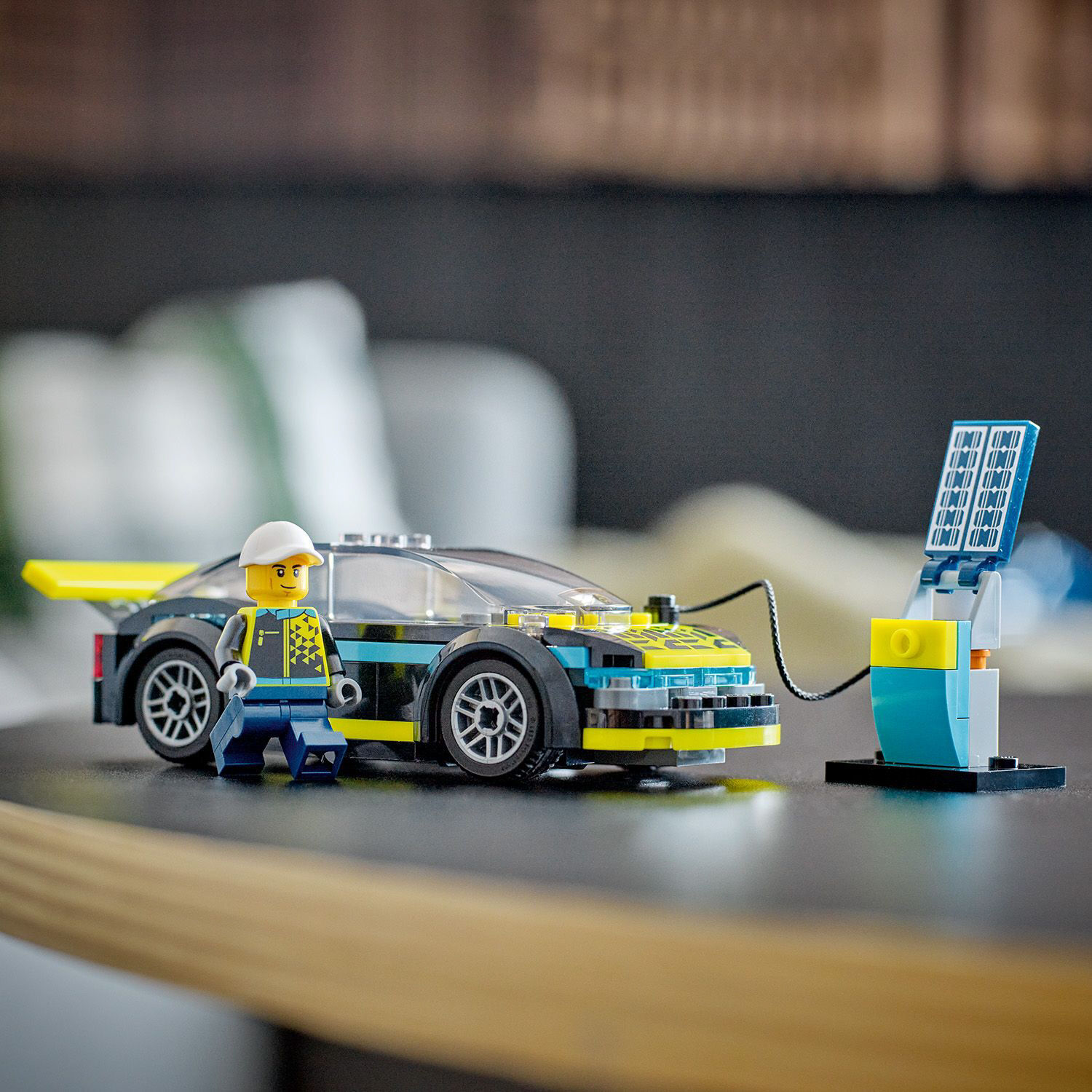Конструктор LEGO City Електричний спортивний автомобіль (60383)