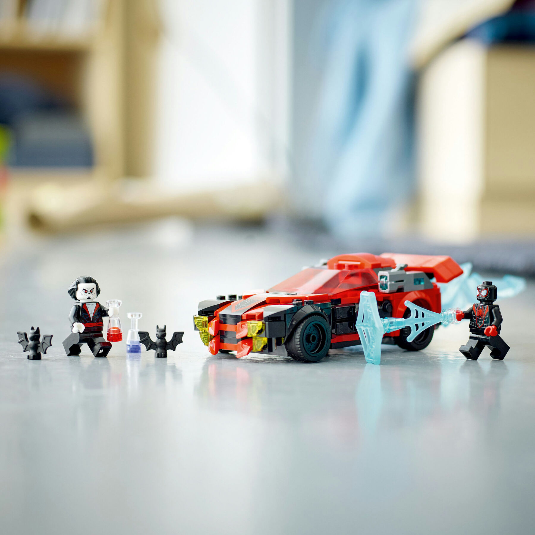 Конструктор LEGO Marvel Майлз Моралес проти Морбіуса (76244)