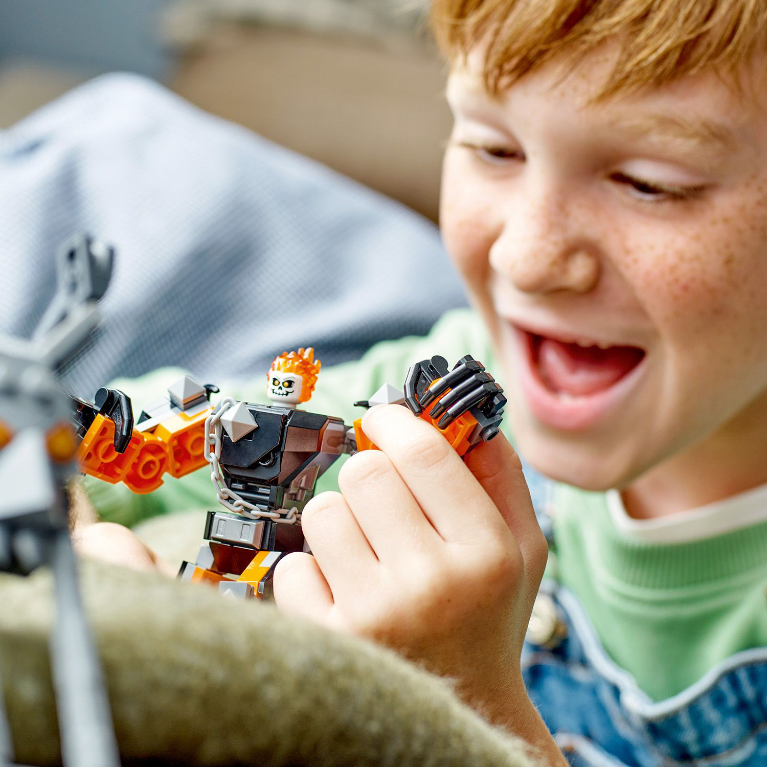 Конструктор LEGO Marvel Примарний Вершник: робот і мотоцикл (76245)