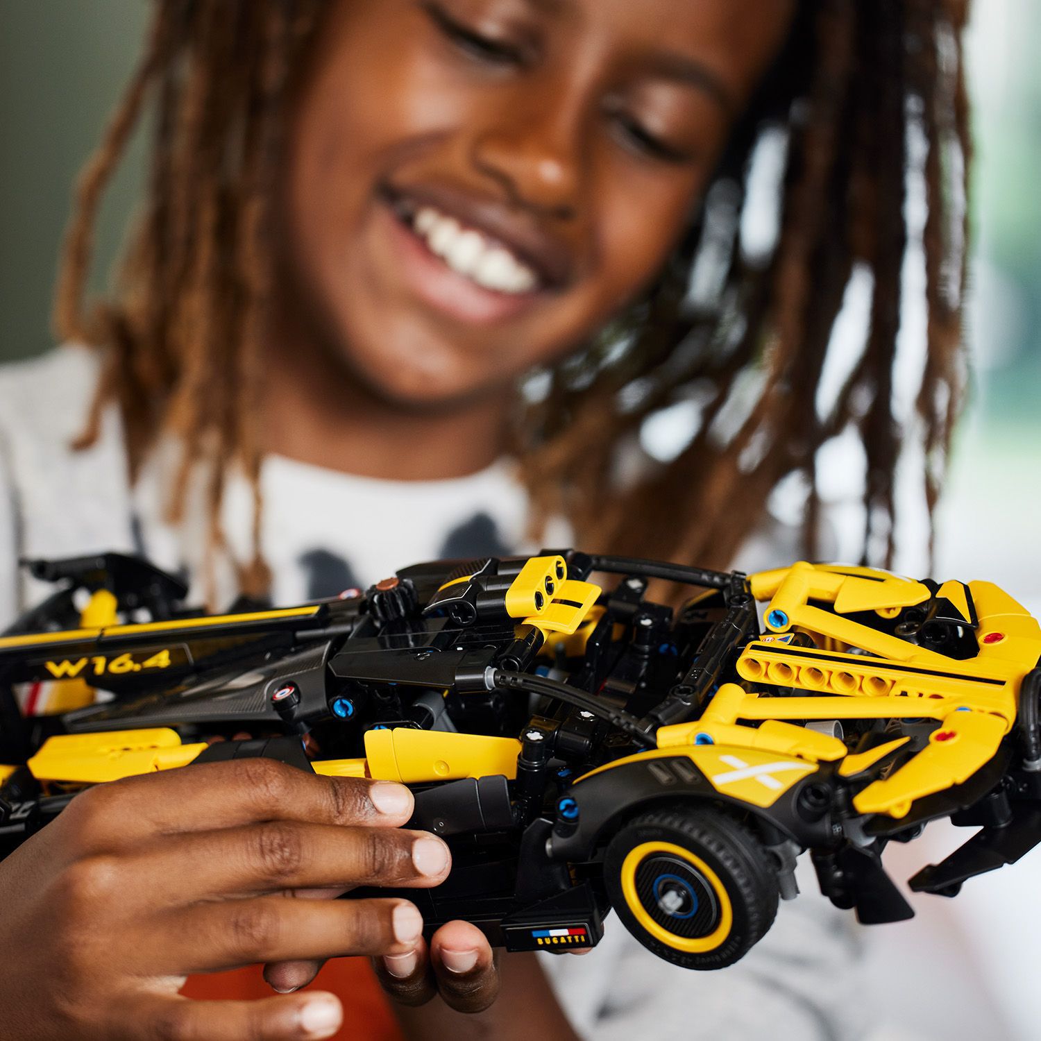 Конструктор LEGO Technic Bugatti Bolide (42151)