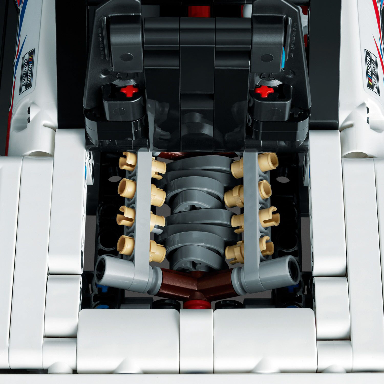 Конструктор LEGO Technic NASCAR® Next Gen Chevrolet Camaro ZL1 (42153)