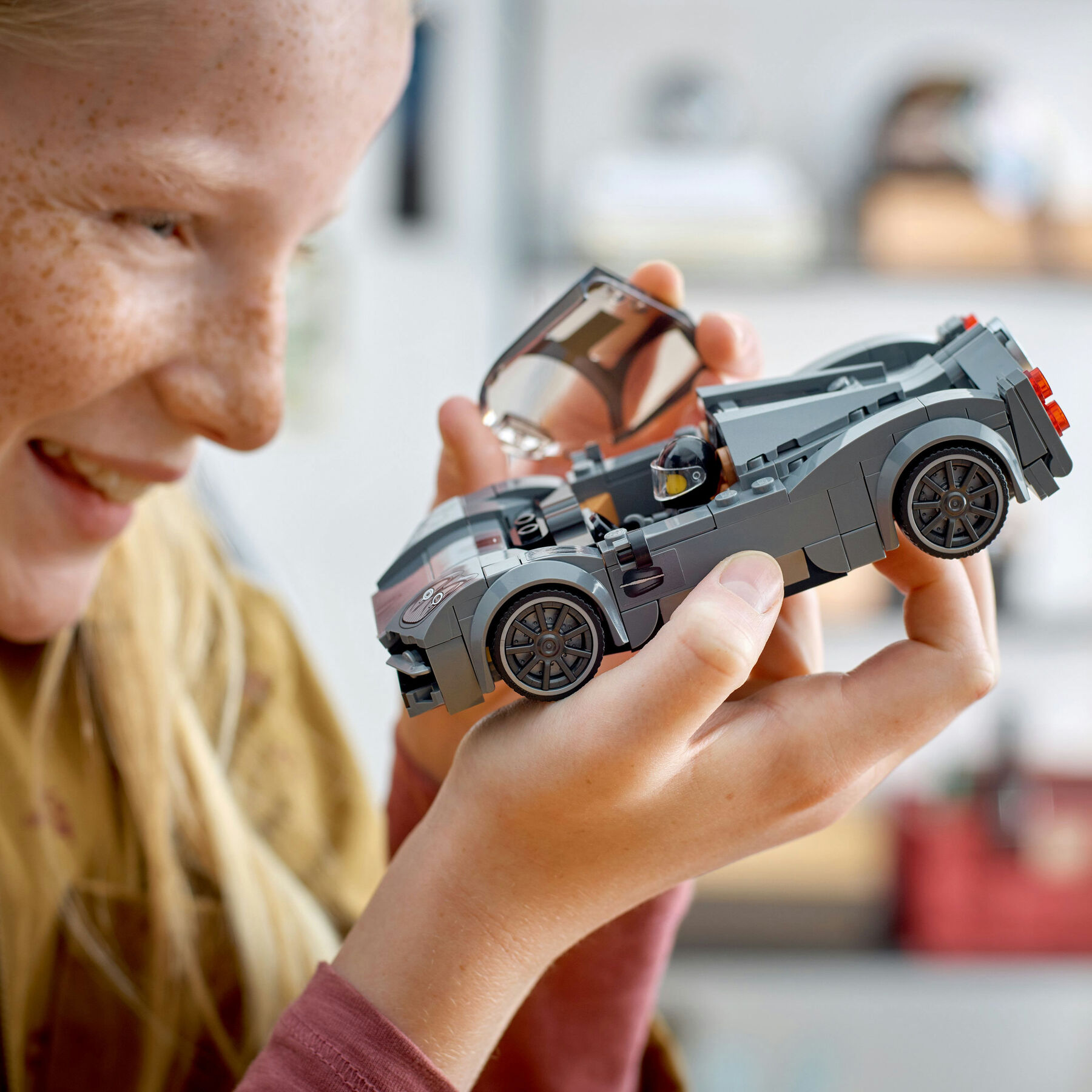 Конструктор LEGO Speed Champions Pagani Utopia (76915)