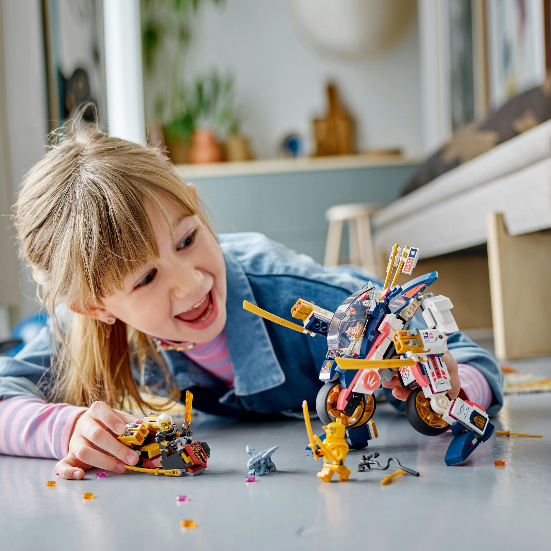 Конструктор LEGO NINJAGO Перегоновий робобайк-трансформер Сори (71792)