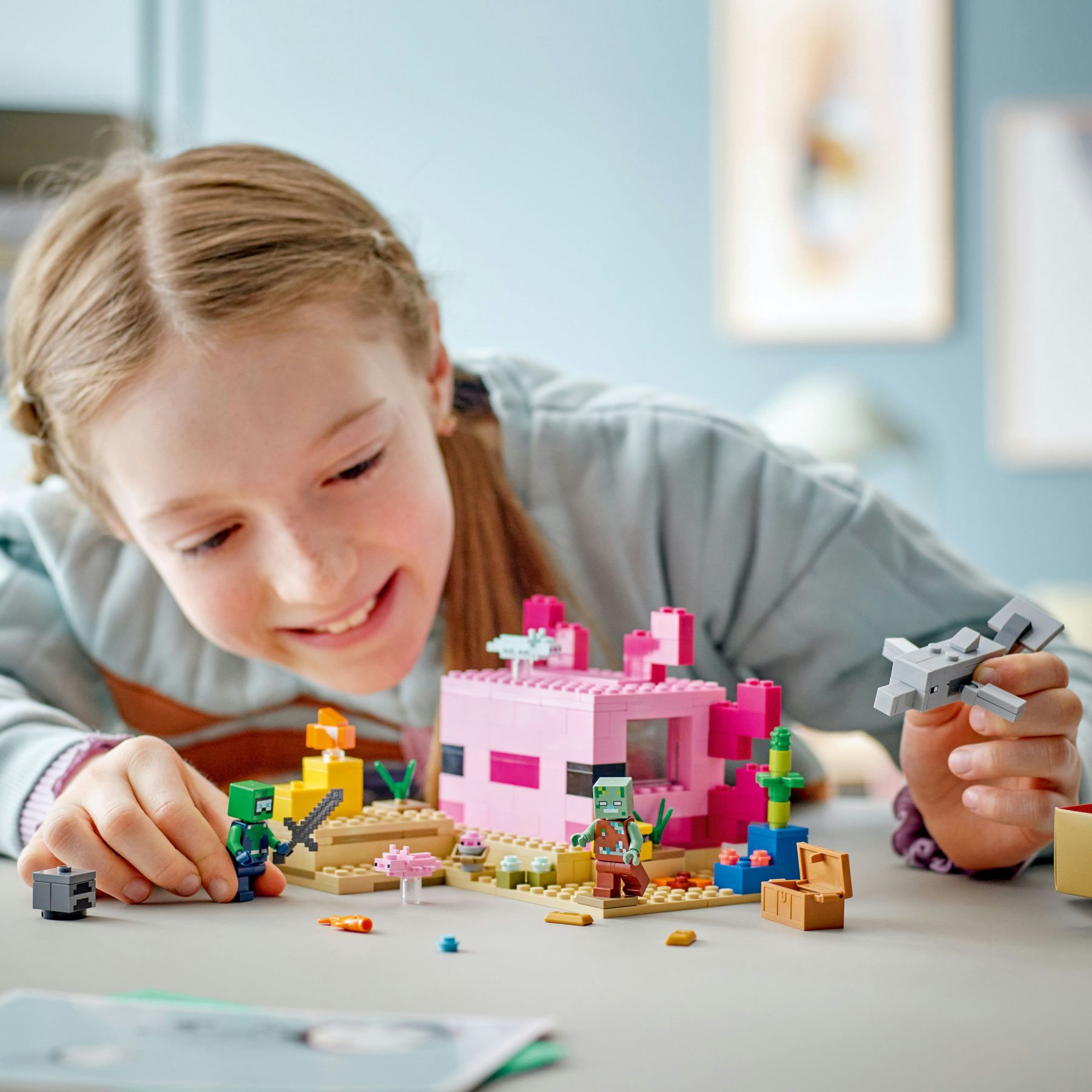 Конструктор LEGO Minecraft Дім-Аксолотль (21247)