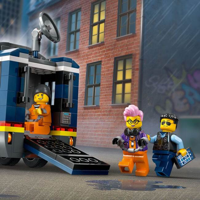 Конструктор LEGO City Пересувна поліцейська криміналістична лабораторія (60418)