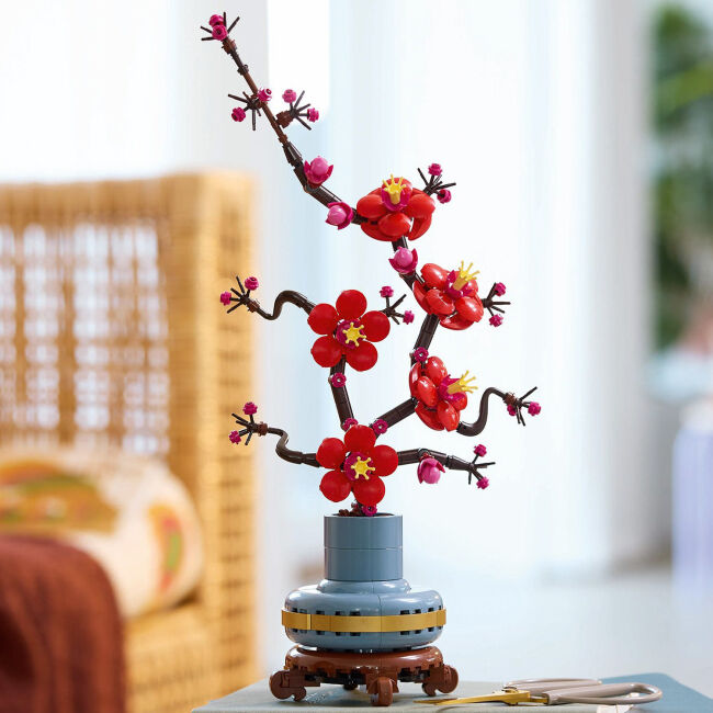 Конструктор LEGO Botanicals Сливовий цвіт (10369)
