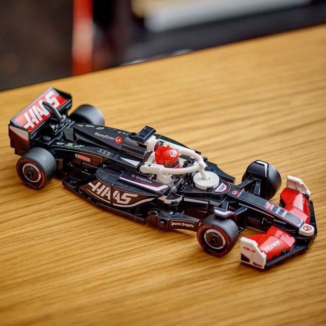Конструктор LEGO Speed ​​Champions Автомобіль для перегонів MoneyGram Haas F1 Team VF-24 (77250)