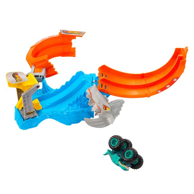Ігровий набір Hot Wheels Monster Trucks Монстро-атака акули (JFR08)