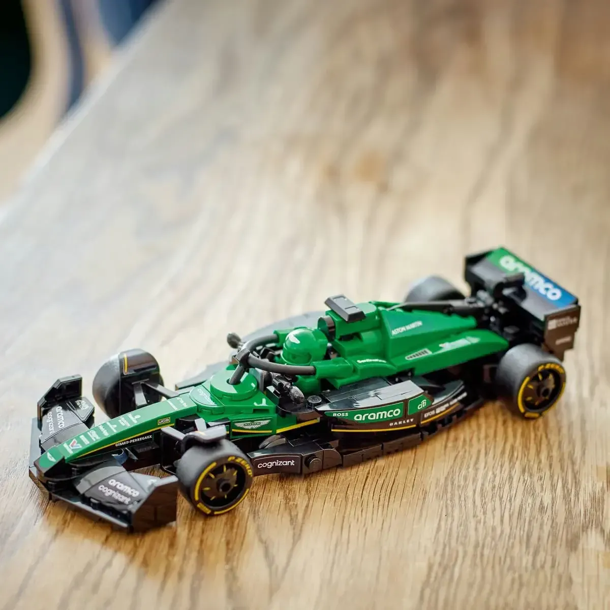 Конструктор LEGO Speed Champions Автомобіль для перегонів Aston Martin Aramco F1 AMR24 (77245)