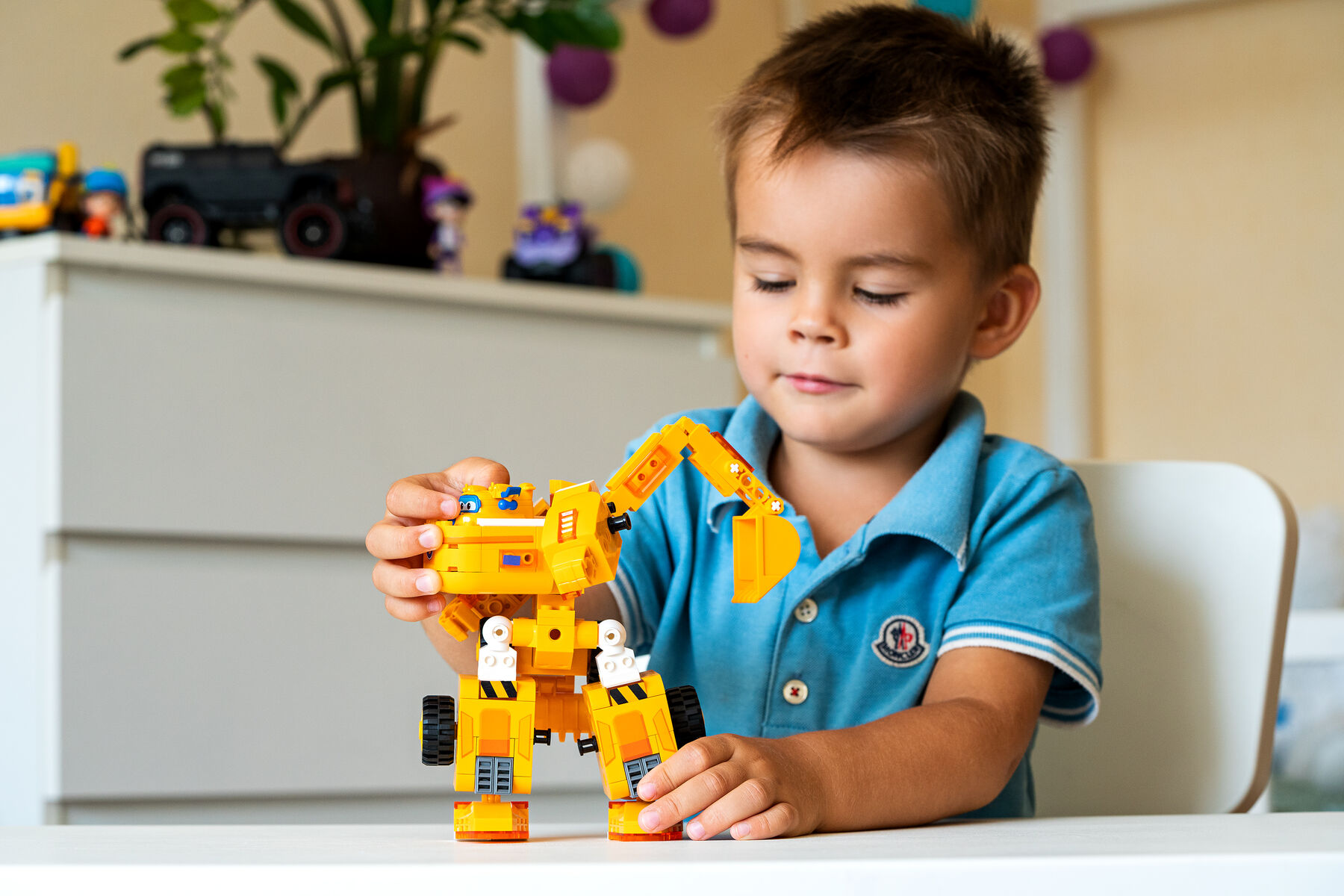 Конструктор-трансформер Small Blocks 2-in-1 Buildable Transforming Vehicle Donnie, Донні