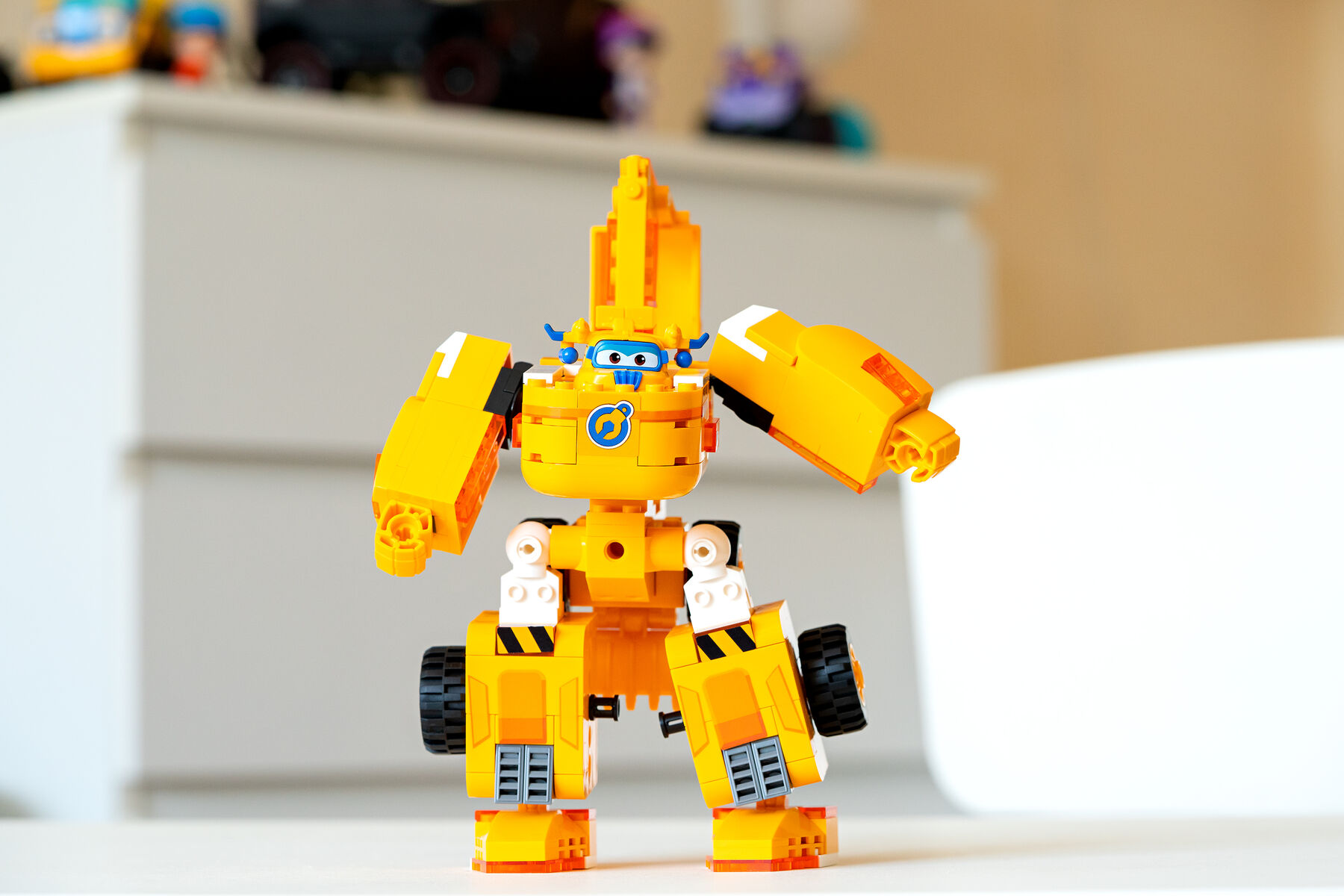 Конструктор-трансформер Small Blocks 2-in-1 Buildable Transforming Vehicle Donnie, Донні