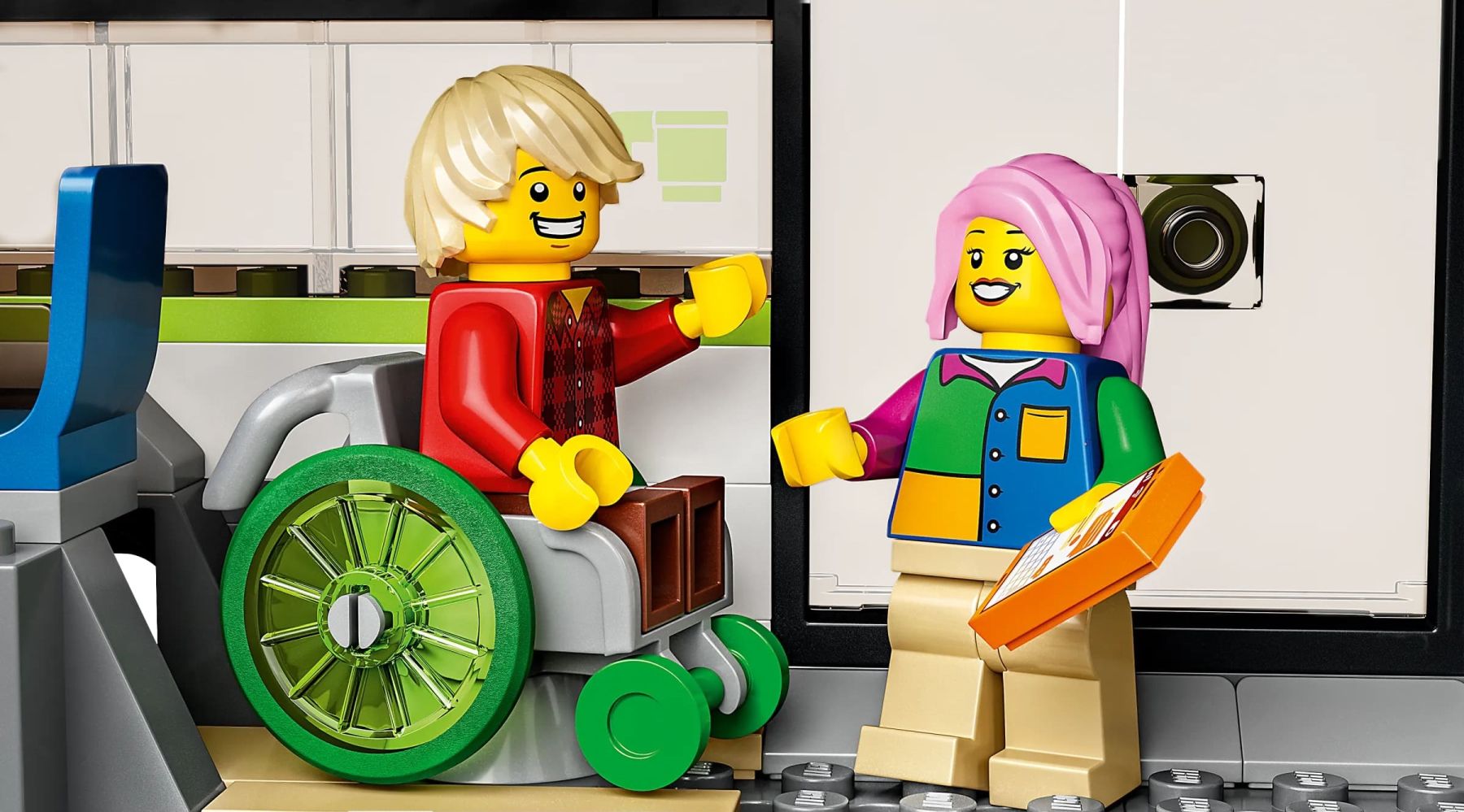Конструктор LEGO City Пасажирський потяг-експрес (60337)