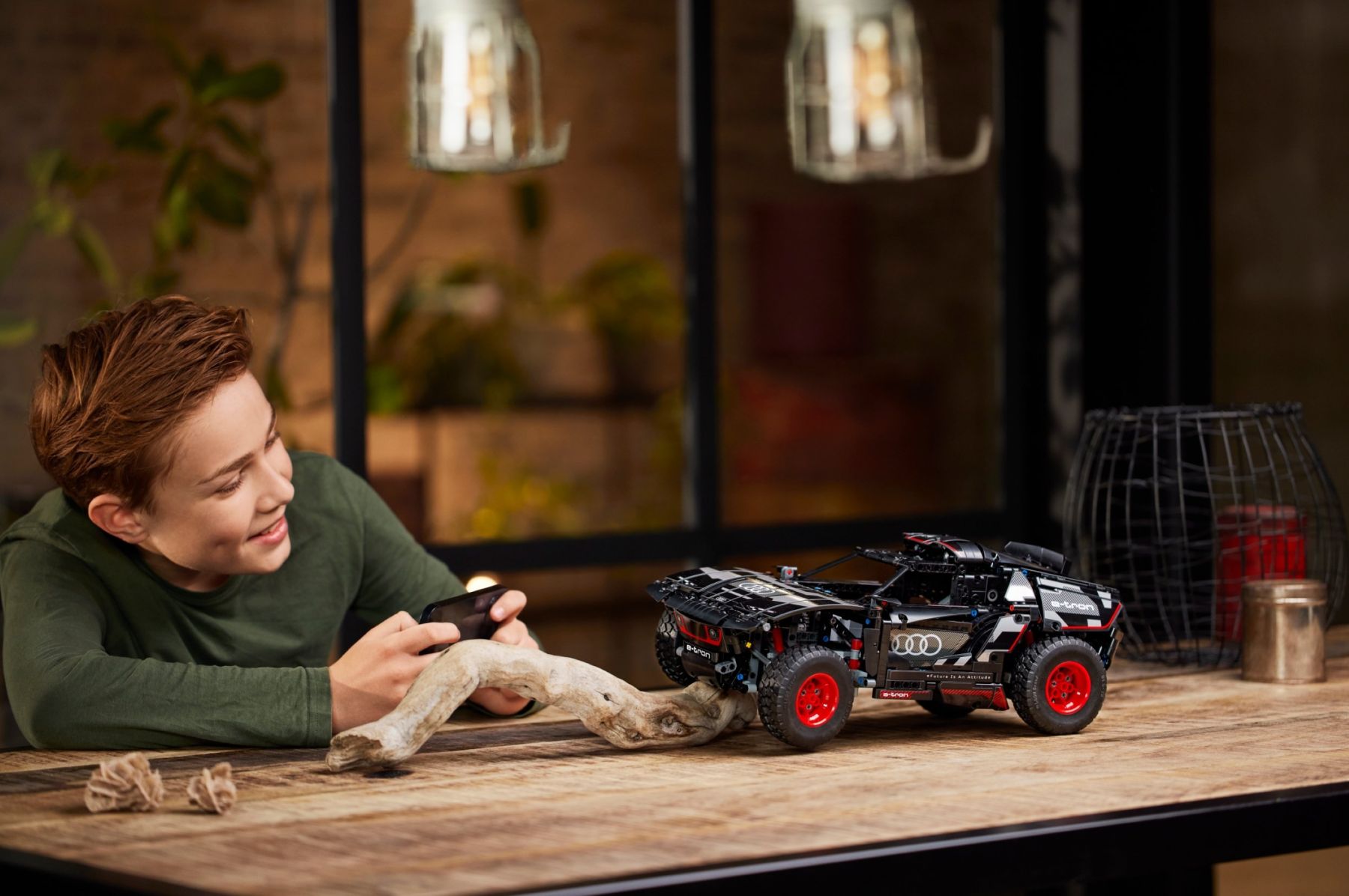 Конструктор Technic Audi RS Q e-tron 42160