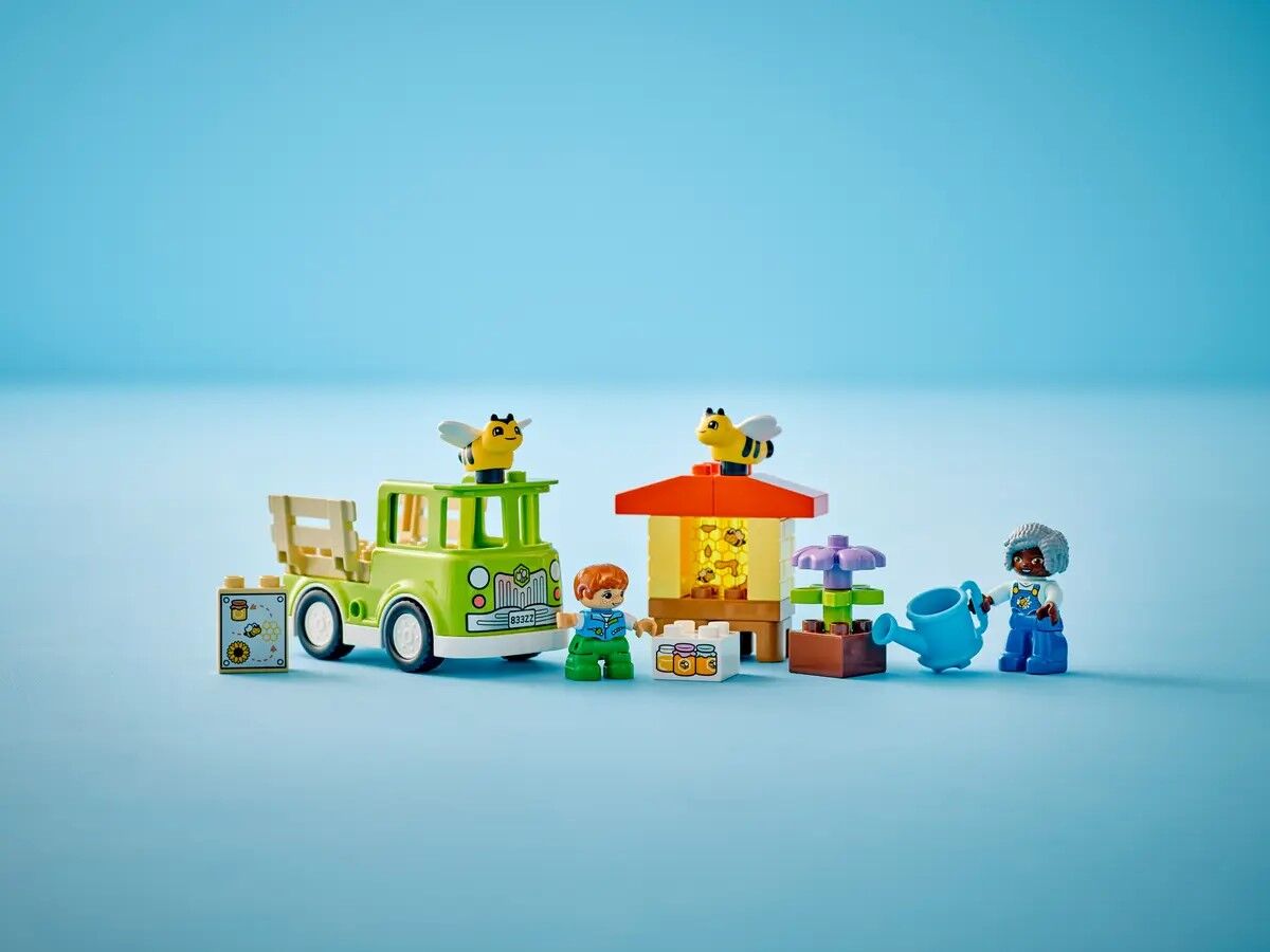Конструктор LEGO DUPLO Town Догляд за бджолами й вуликами (10419)