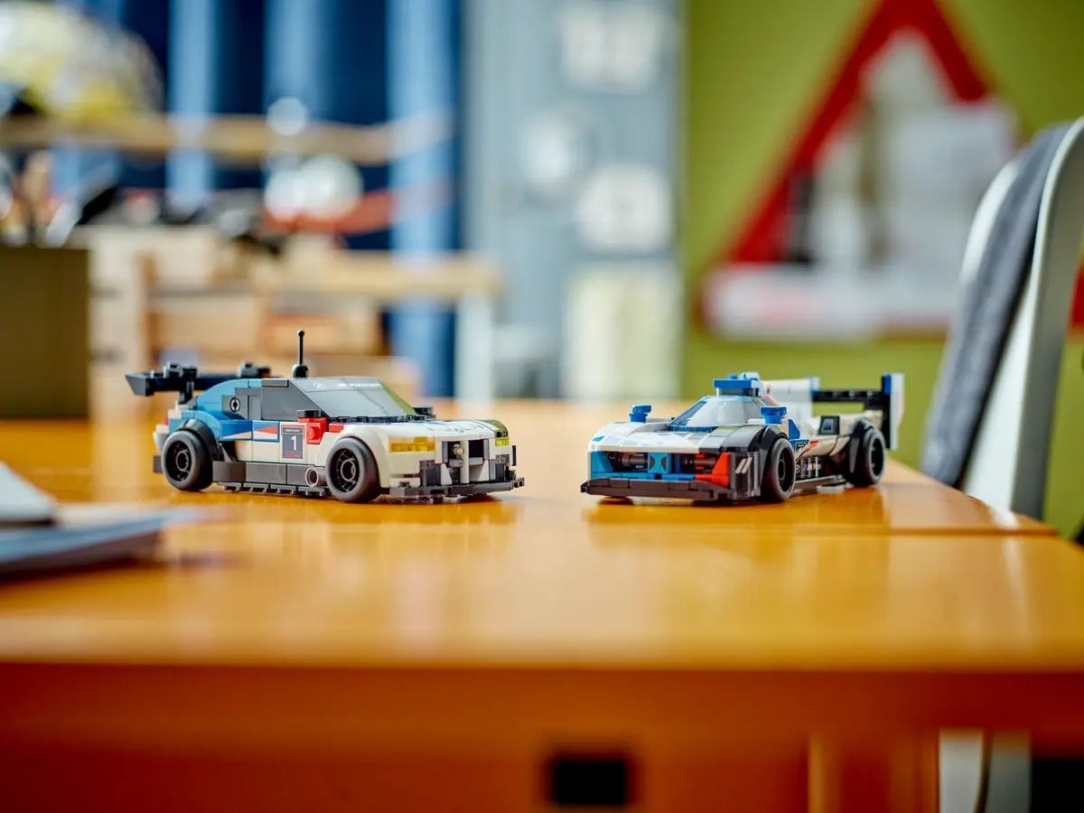 Конструктор Speed Champions Автомобілі для перегонів BMW M4 GT3 і BMW M Hybrid V8