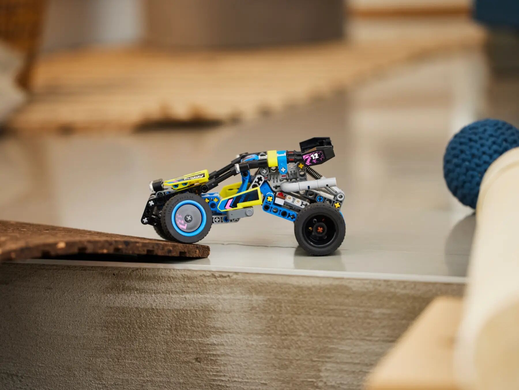Конструктор LEGO Technic Позашляховик багі для перегонів (42164)
