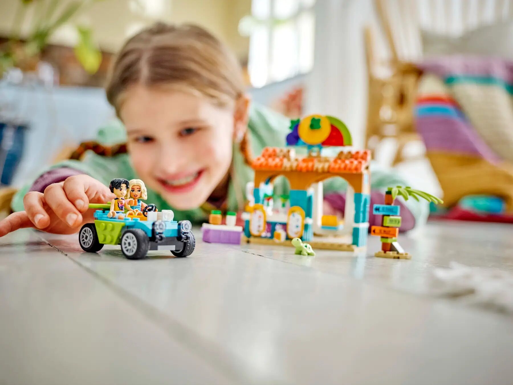 Конструктор LEGO Friends Пляжна крамничка смузі (42625)