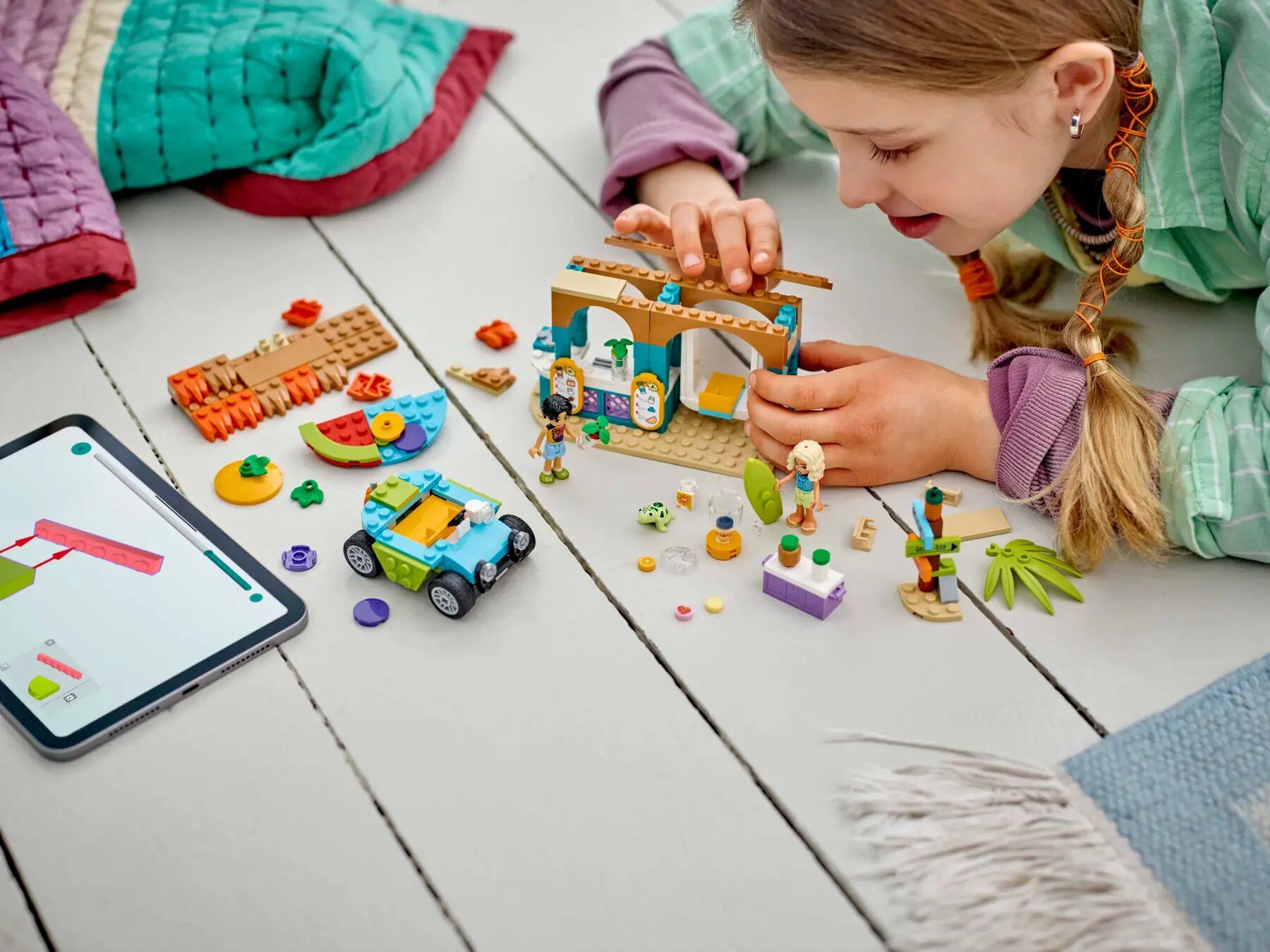 Конструктор LEGO Friends Пляжна крамничка смузі (42625)