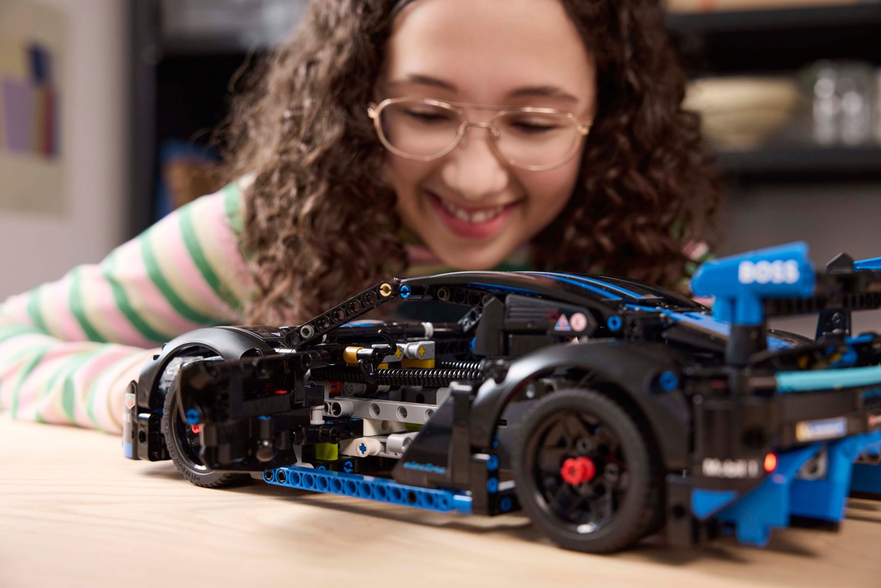 Конструктор LEGO Technic Автомобіль для перегонів Porsche GT4 e-Performance (42176)