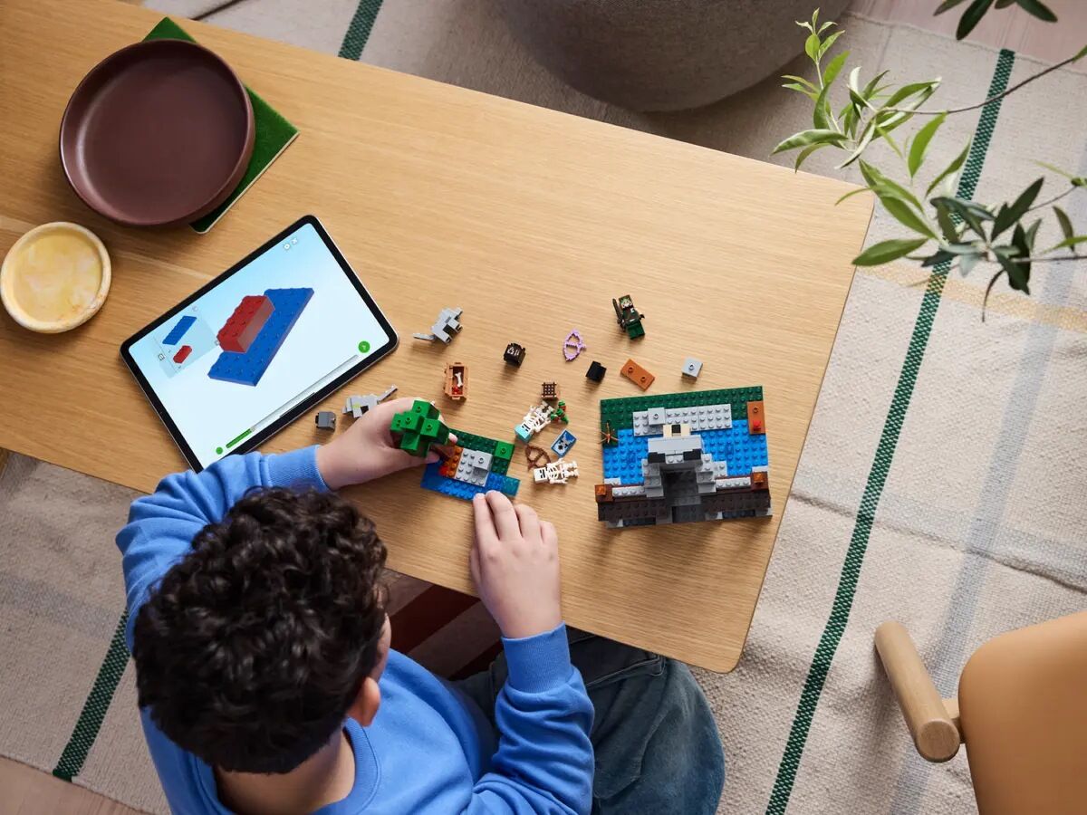 Конструктор LEGO Minecraft Вовк із Цитаделі (21261)