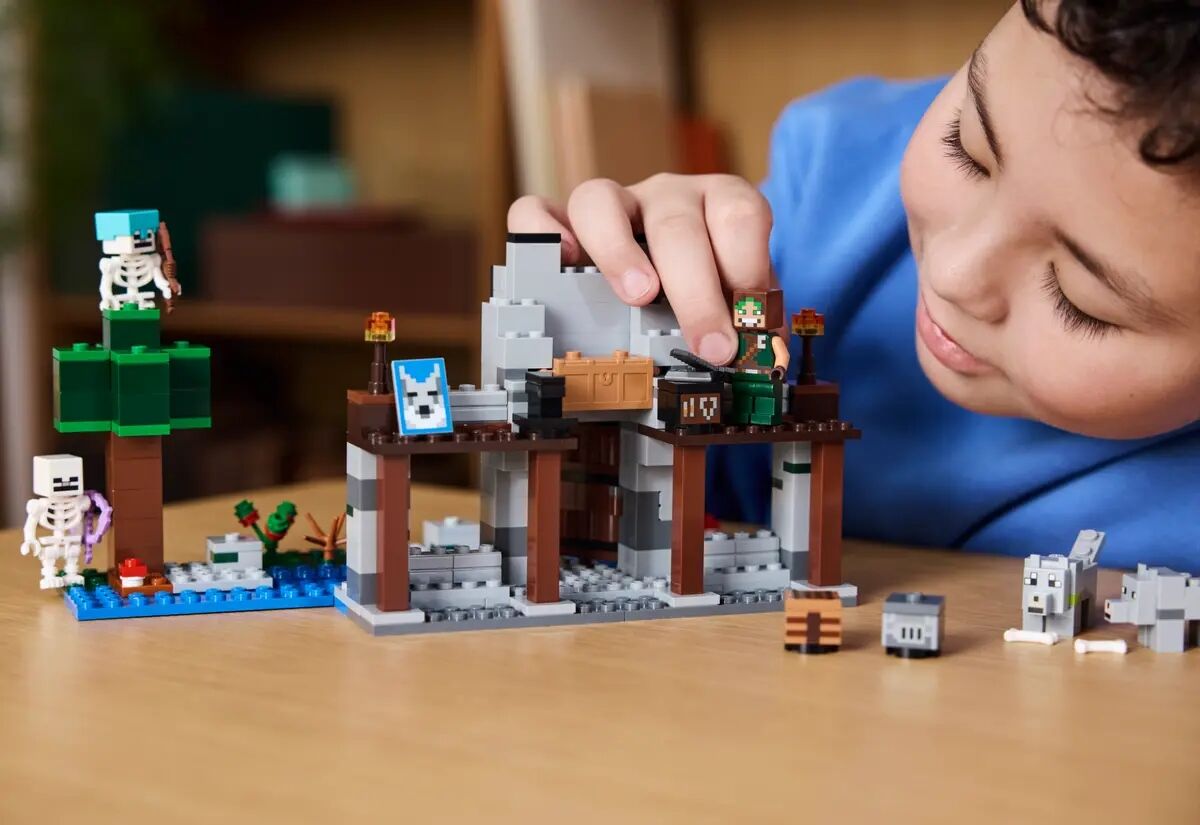 Конструктор LEGO Minecraft Вовк із Цитаделі (21261)