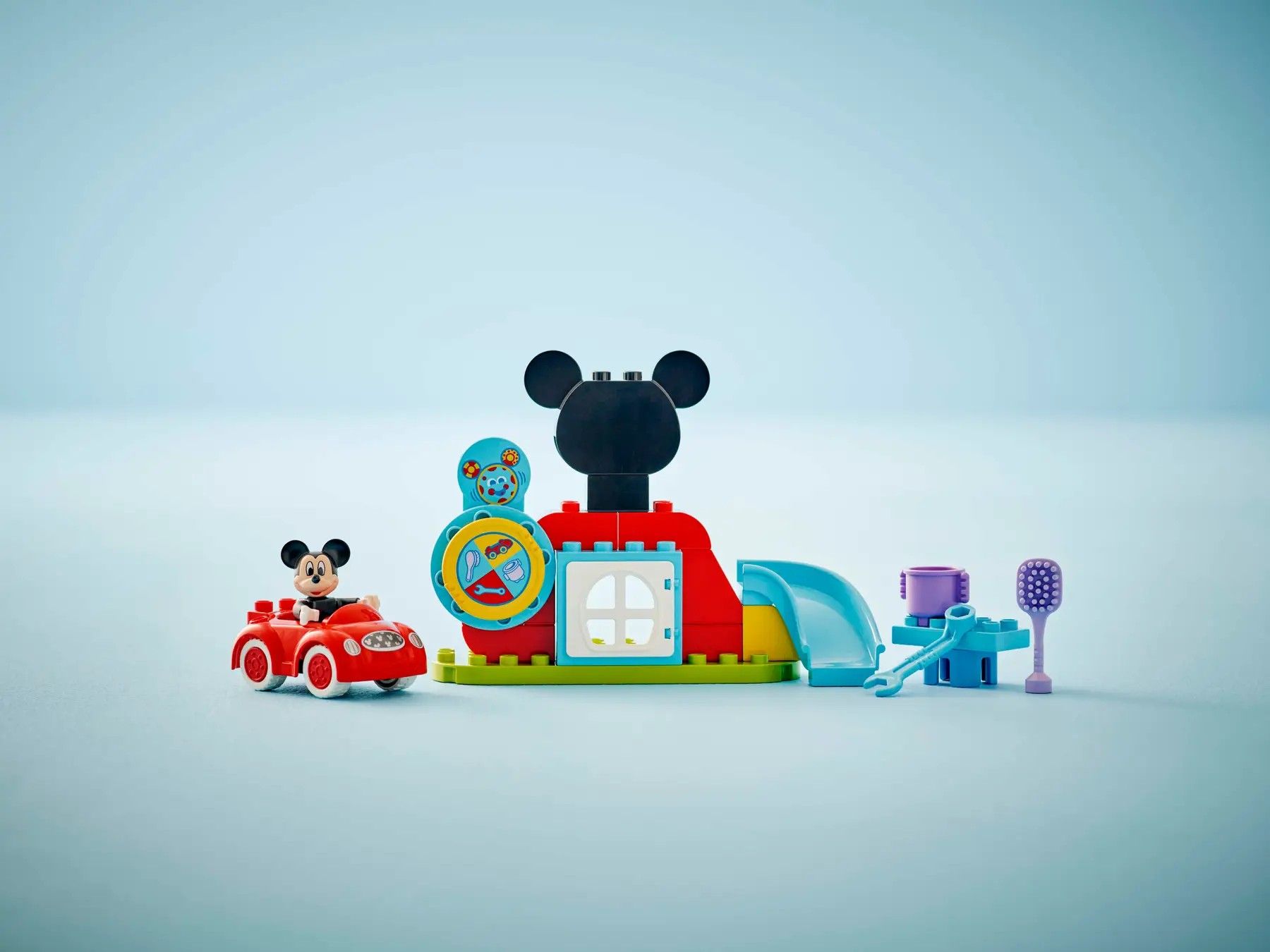 Конструктор LEGO DUPLO Disney Міккі Маус: Клубний будинок і автомобіль (10454)