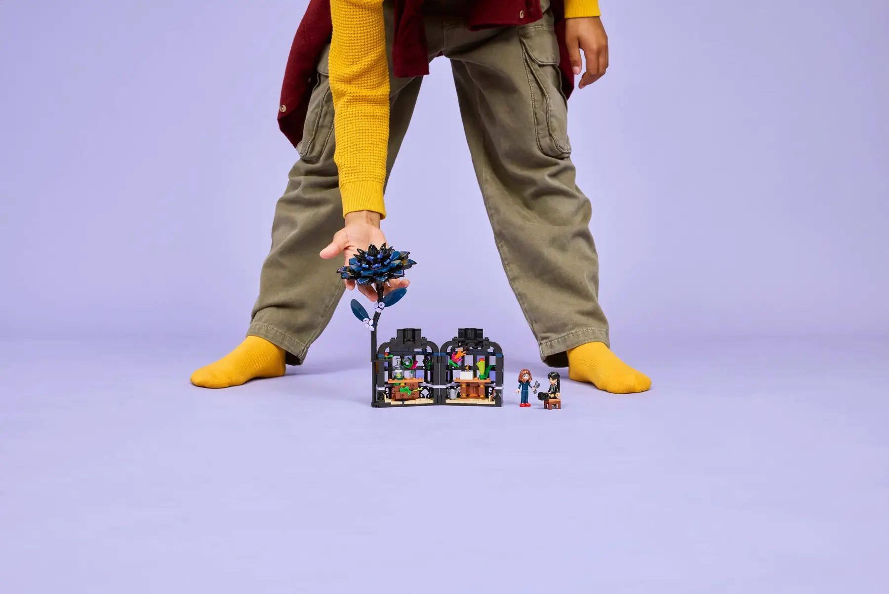 Конструктор LEGO Wednesday Квітка чорної жоржини (76784)