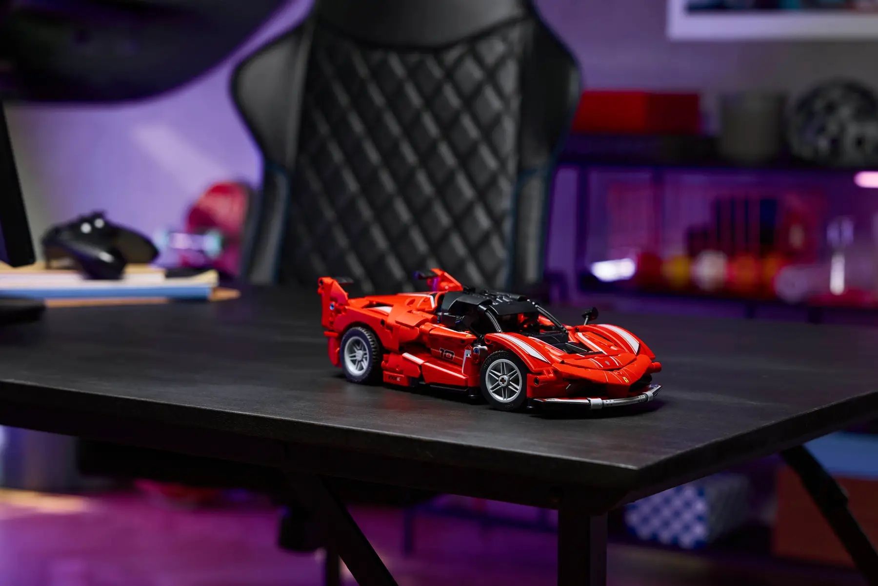 Конструктор LEGO Technic Ferrari FXX K (42212)