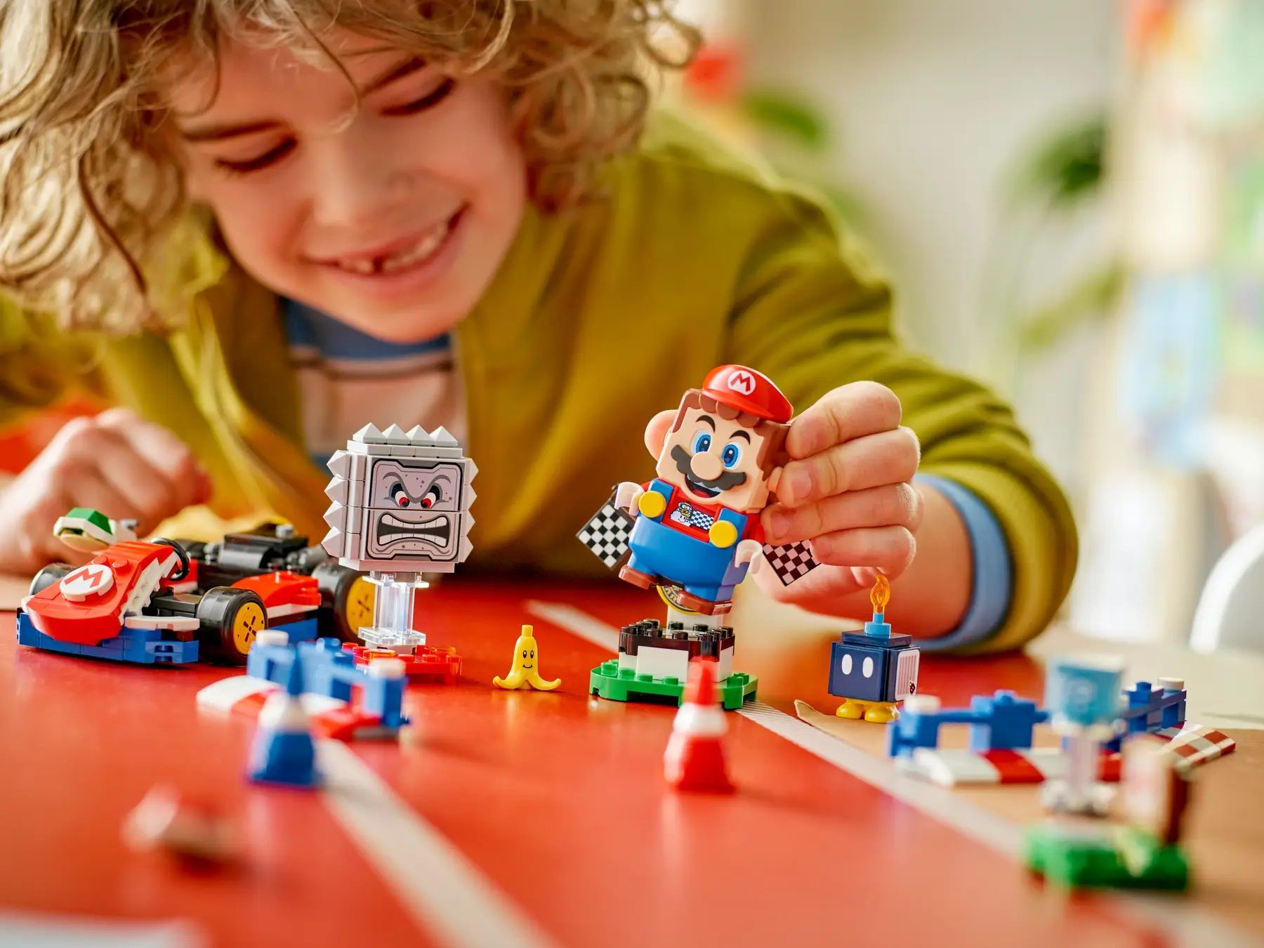 Конструктор LEGO Super Mario Mario Kart – Interactive LEGO Mario та Standard Kart (72043)