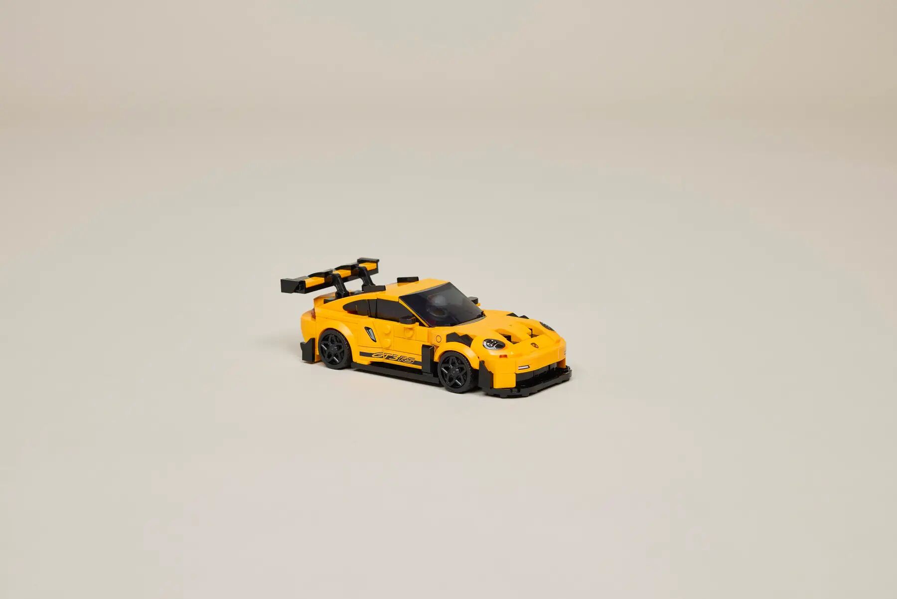 Конструктор LEGO Speed Champions Суперкар Porsche 911 GT3 RS (77239)