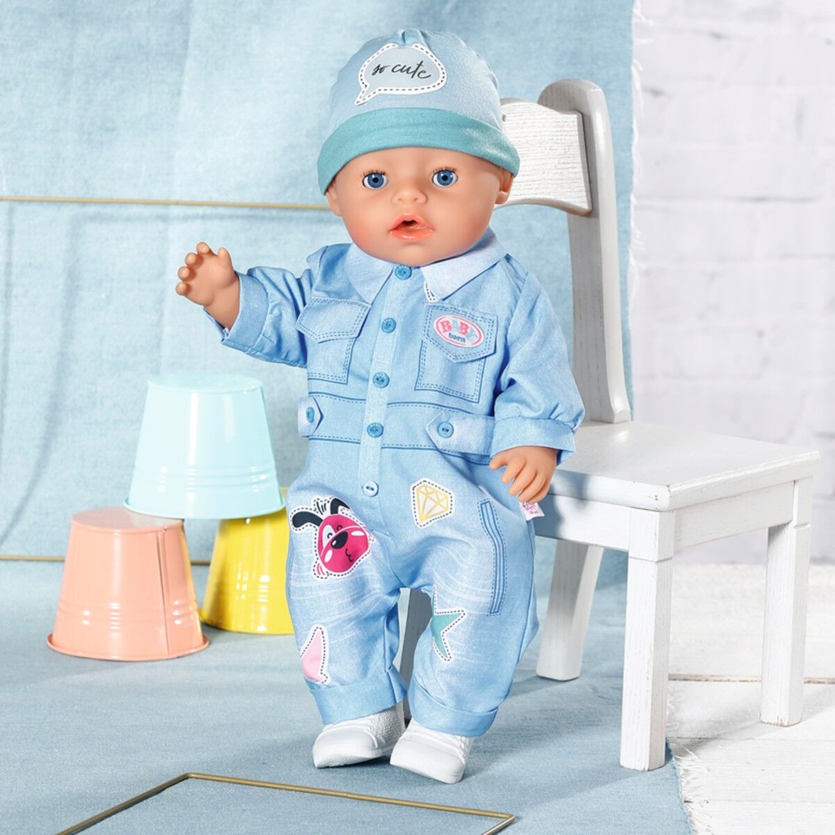 Набір одягу для ляльки BABY BORN - ДЖИНСОВИЙ СТИЛЬ (джинс. комбінезон, шапка, взуття)