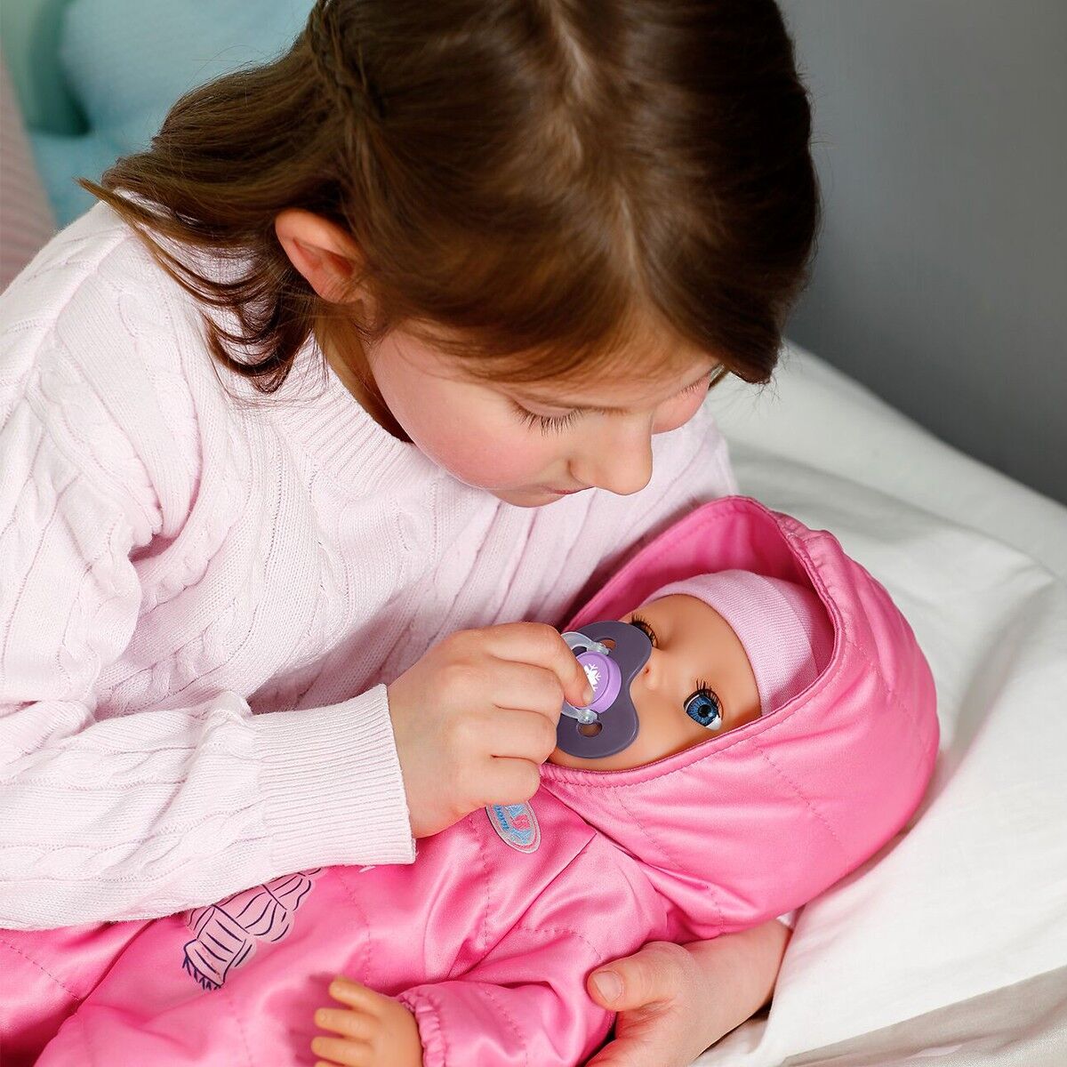 Лялька BABY BORN серії "Click & Play" – ЗИМОВИЙ СТИЛЬ ЕММИ (43 см, з аксес.)