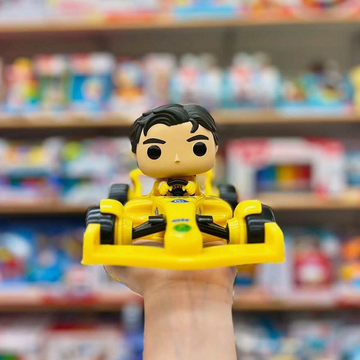 Ігрова фігурка FUNKO POP! серії "Формула-1" - АЙРТОН СЕННА У БОЛІДІ