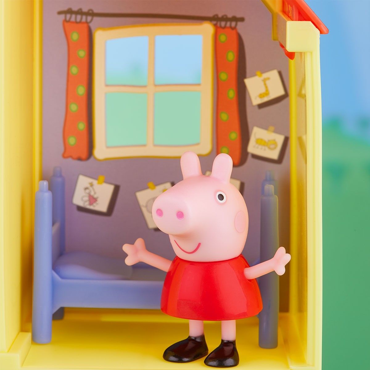 Ігровий набір Peppa - БУДИНОЧОК ПЕППИ (будиночок з меблями, фігурка Пеппи)