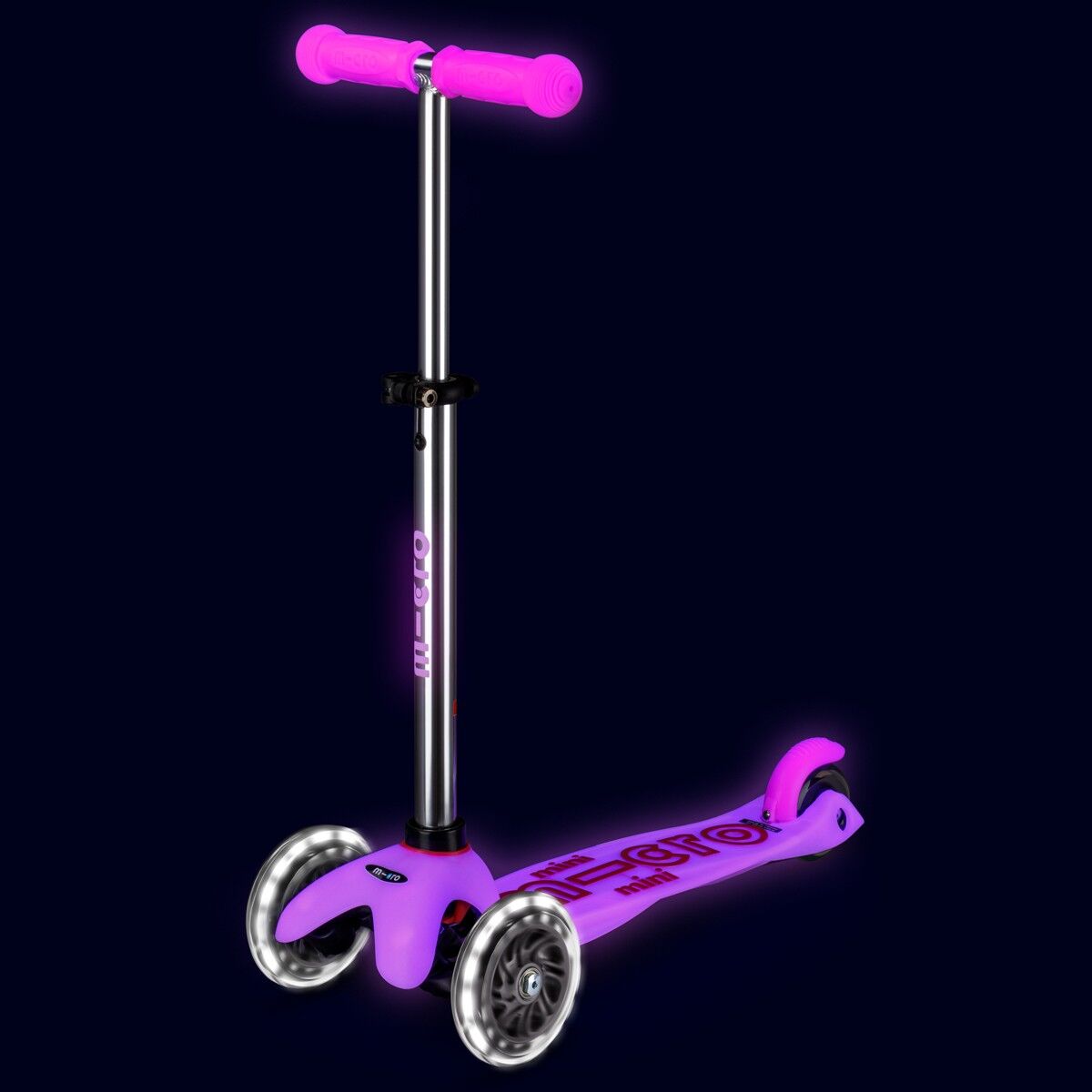 Самокат MICRO серії "Mini Deluxe Glow LED" – МОРОЗНИЙ РОЖЕВИЙ (до 50 kg, 3-х колісний, світло)