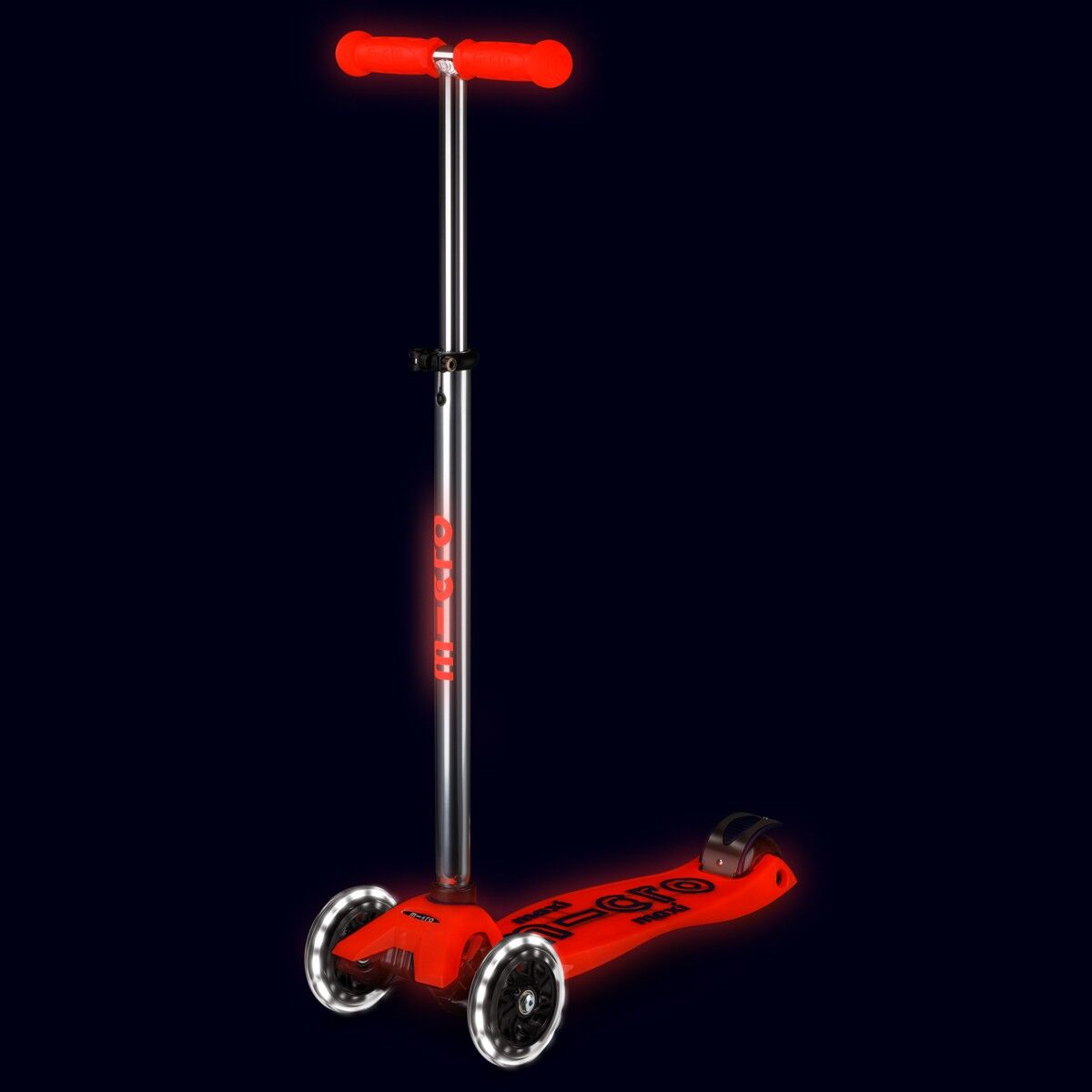 Самокат MICRO серії "Maxi Deluxe Glow LED" – ЧЕРВОНА АУРА (до 50 kg, 3-х колісний, світло)