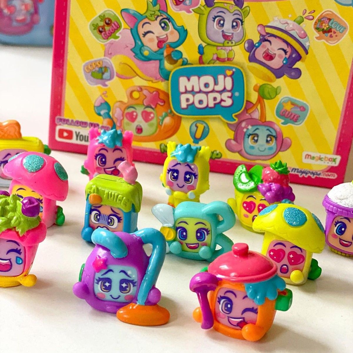 Набір фігурок MOJI POPS серії "Party" – ПЕРЛИННИЙ СЮРПРИЗ (8 фігурок)